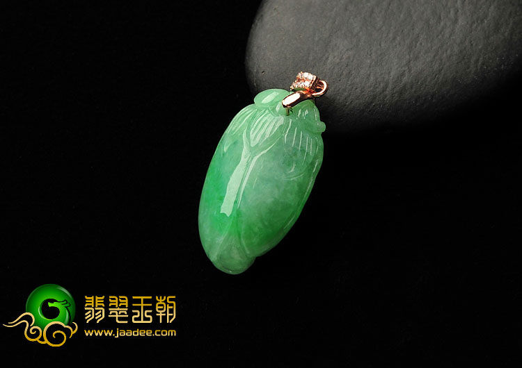 糯冰种飘翠缅甸翡翠A货玉兰花挂件