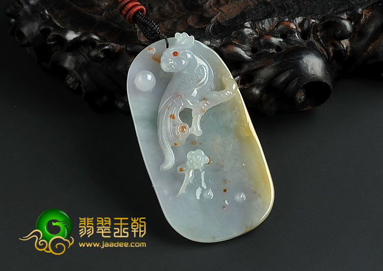 糯冰种飘花略带黄翡缅甸翡翠A货鹦鹉挂件