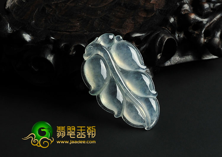 (超值推荐)冰种略飘花缅甸翡翠A货叶子挂件