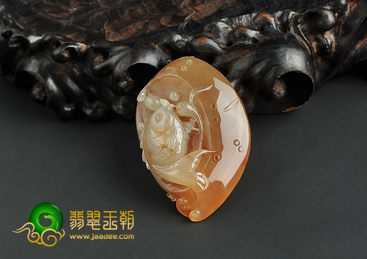 糯冰种褐黄翡缅甸翡翠A货年年有余挂件