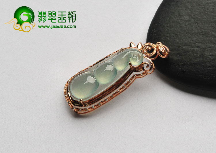 冰种晴水缅甸翡翠A货镶玫瑰金四季豆胸坠(真钻)