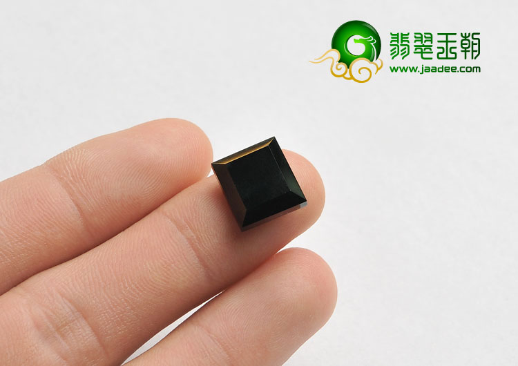 冰玻种墨翠缅甸翡翠A货戒面