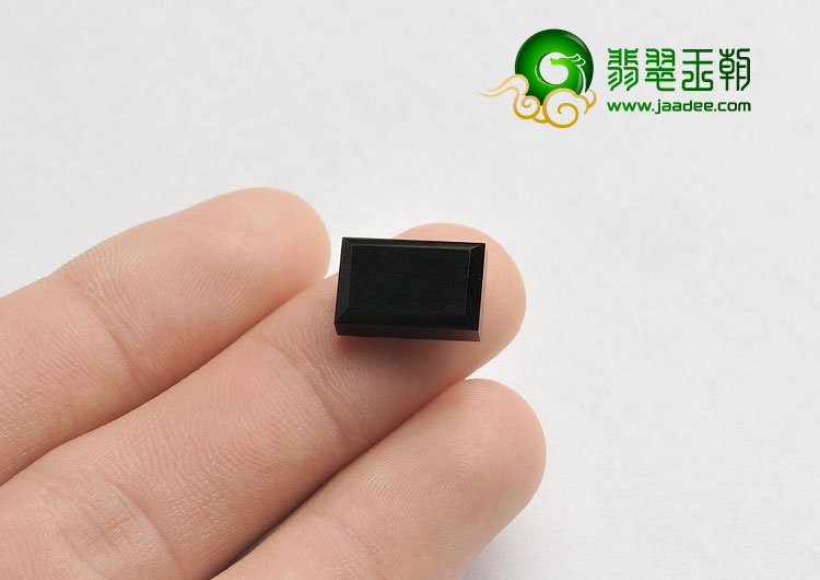 冰玻种墨翠缅甸翡翠A货戒面