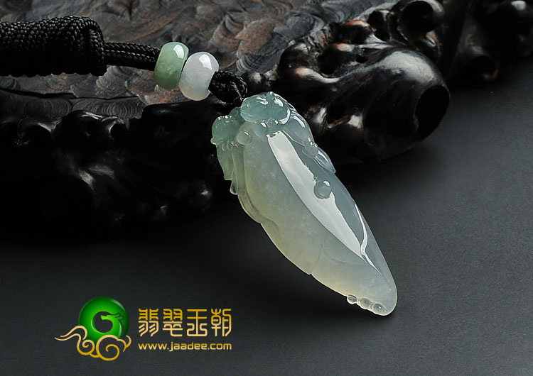 冰种晴水缅甸翡翠A货福瓜挂件