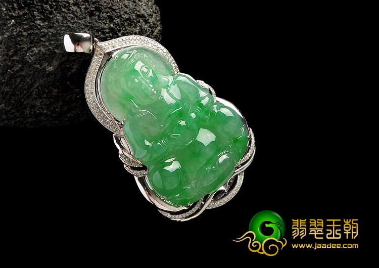 冰种飘翠缅甸翡翠A货镶白金观音挂件(真钻)