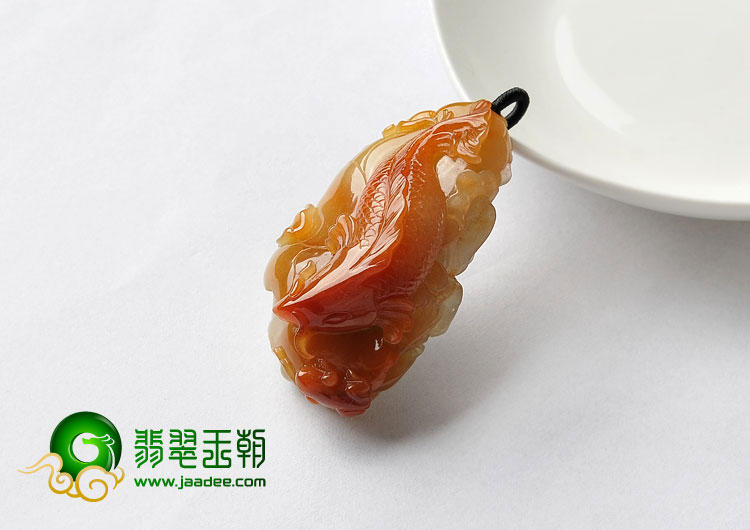 糯冰种红黄翡缅甸翡翠A货年年有余挂件