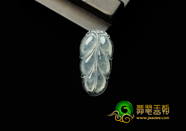 冰种略飘花缅甸翡翠A货叶子挂件