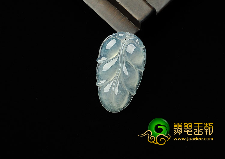 冰种略飘花缅甸翡翠A货叶子挂件