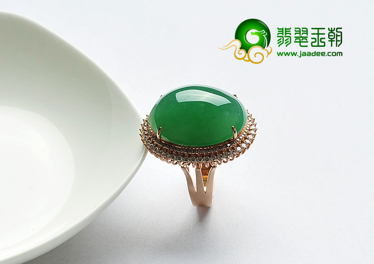 糯冰种翠色缅甸翡翠A货镶玫瑰金胸坠/戒指(真钻)