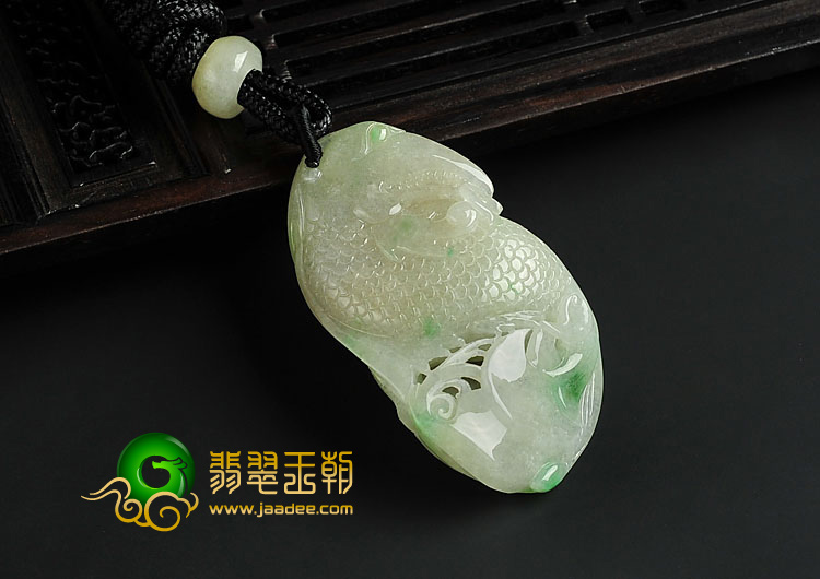 糯冰种飘翠缅甸翡翠A货怪兽挂件