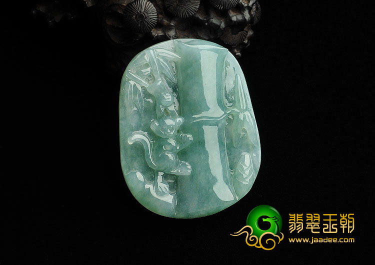 糯冰种晴水缅甸翡翠A货节节高挂件