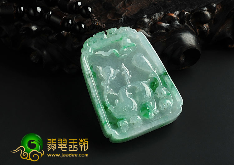 冰种飘翠缅甸翡翠A货鸳鸯戏水挂件