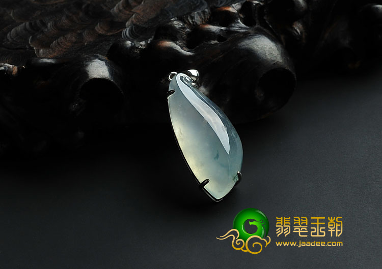 冰种飘花缅甸翡翠A货镶白金福瓜挂件