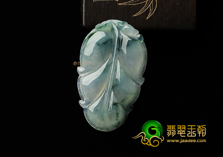 冰种飘花缅甸翡翠A货叶子挂件