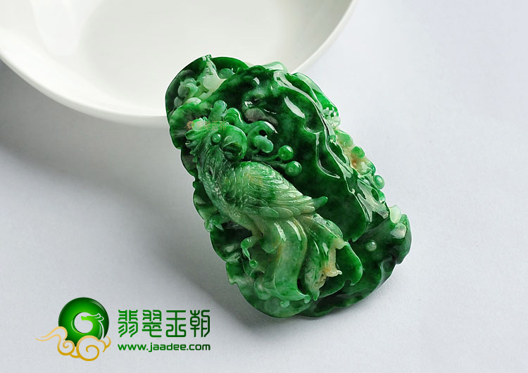 糯冰种浓绿缅甸翡翠A货英明神武挂件