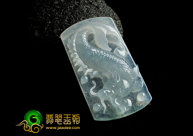 冰种晴水缅甸翡翠A货龙头鱼挂件