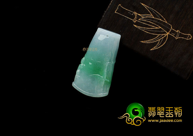 糯冰种飘翠缅甸翡翠A货节节高挂件