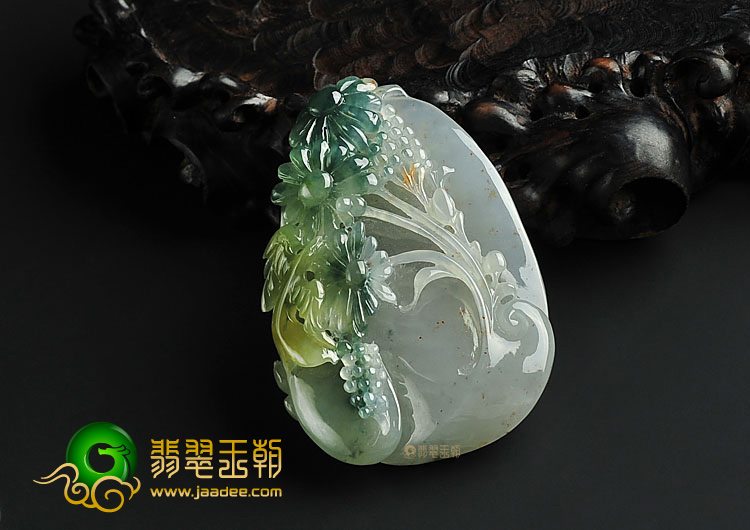 冰种飘花略带黄翡缅甸翡翠A货富贵花开挂件