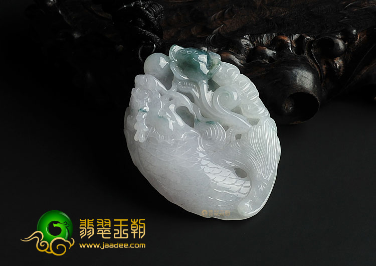 糯冰种飘花缅甸翡翠A货龙头鱼挂件