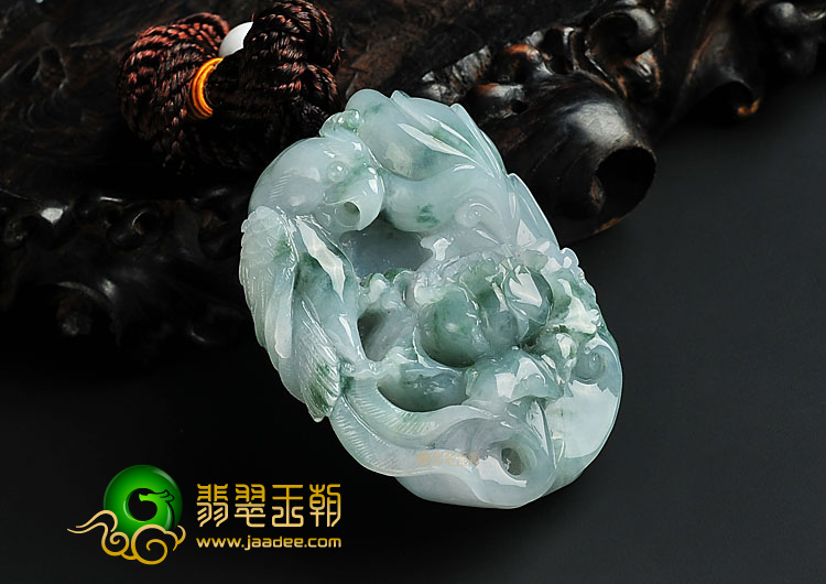 糯冰种飘花缅甸翡翠A货英明神武挂件