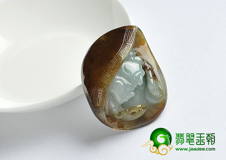 糯冰种褐黄翡缅甸翡翠A货横霸天下挂件