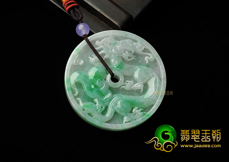 糯冰种飘翠缅甸翡翠A货龙牌挂件
