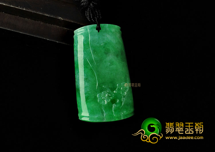 糯冰种翠色缅甸翡翠A货节节高挂件