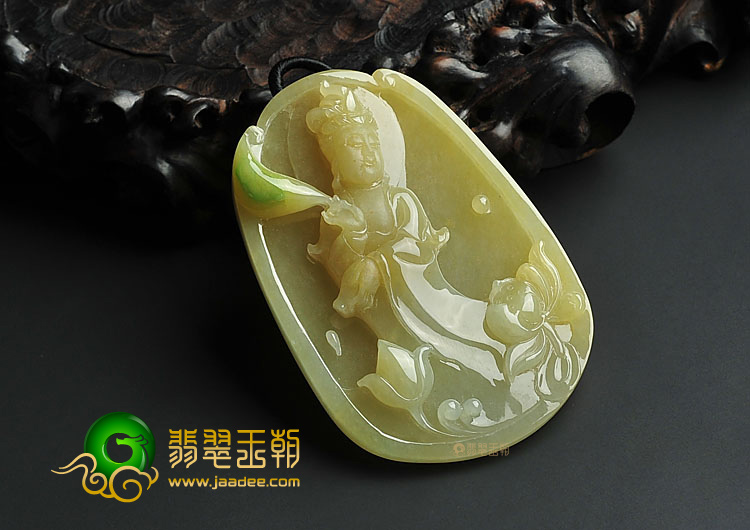 糯冰种黄加绿缅甸翡翠A货站观音挂件