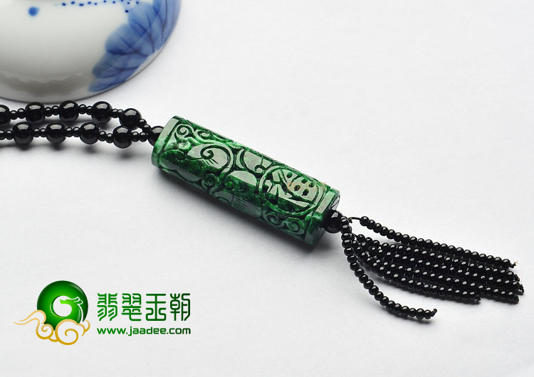 细糯种干青缅甸翡翠A货福柱挂件