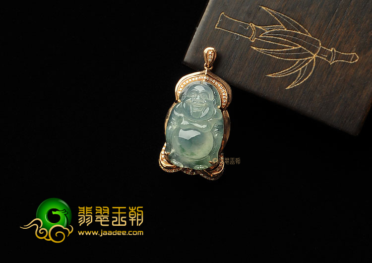 冰种飘花缅甸翡翠A货镶玫瑰金站佛胸坠(真钻)