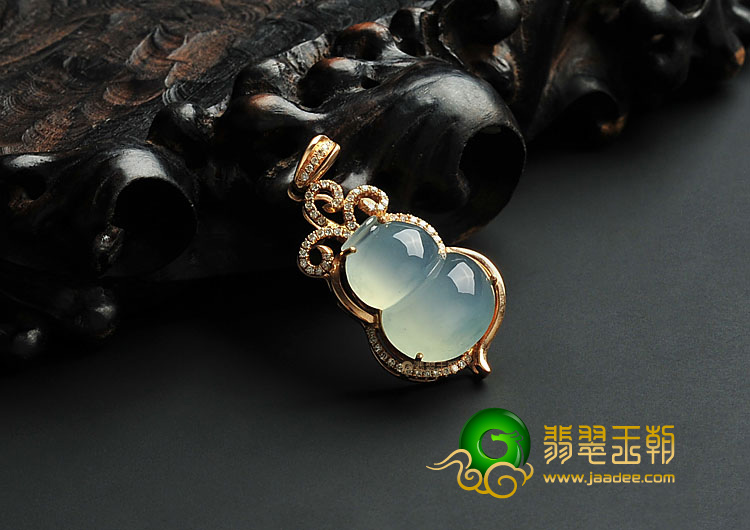 (超值推荐)冰种晴水缅甸翡翠A货镶玫瑰金葫芦胸坠(真钻)