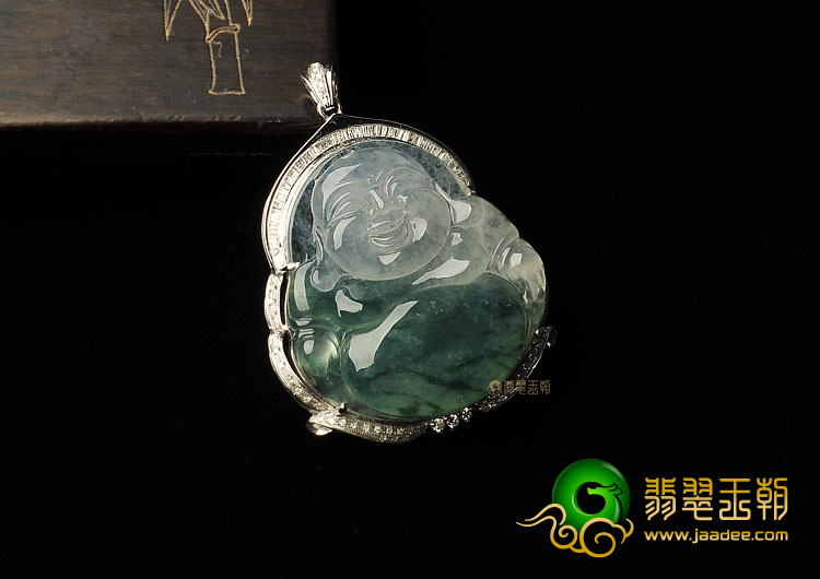 冰种飘花缅甸翡翠A货镶白金玉佛胸坠(真钻)