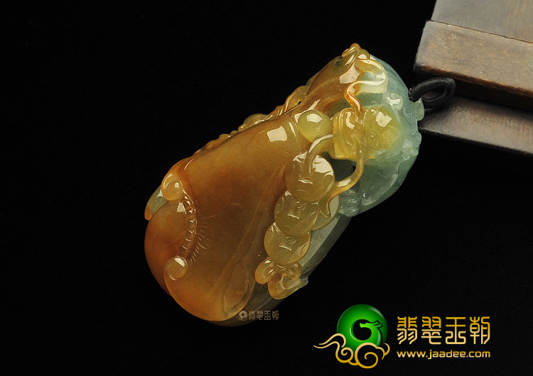 糯冰种晴水褐黄翡缅甸翡翠A货貔貅如意挂件