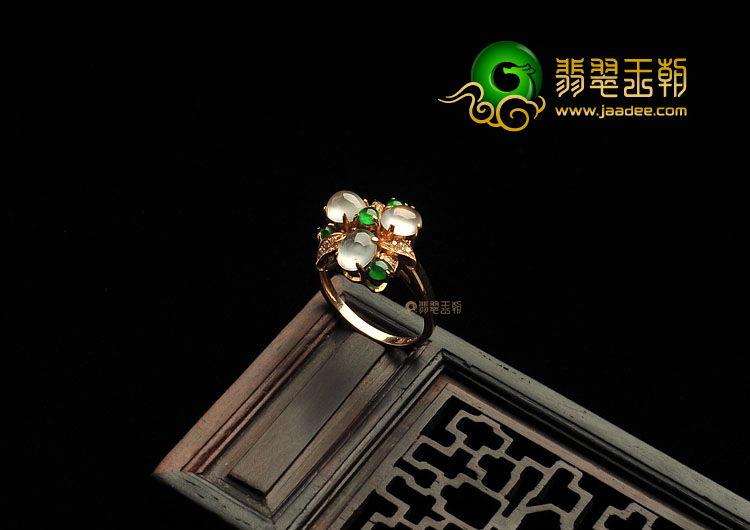 冰玻种无色缅甸翡翠A货镶玫瑰金花型戒指(真钻)
