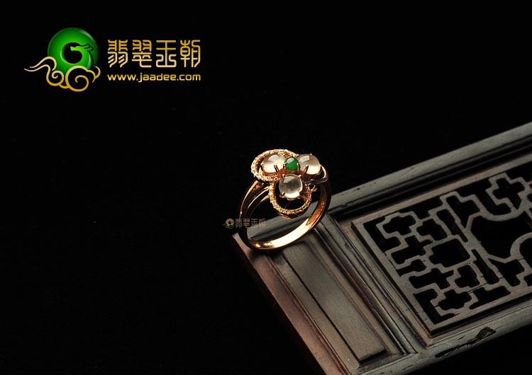 冰玻种无色缅甸翡翠A货镶玫瑰金花型戒指(真钻)