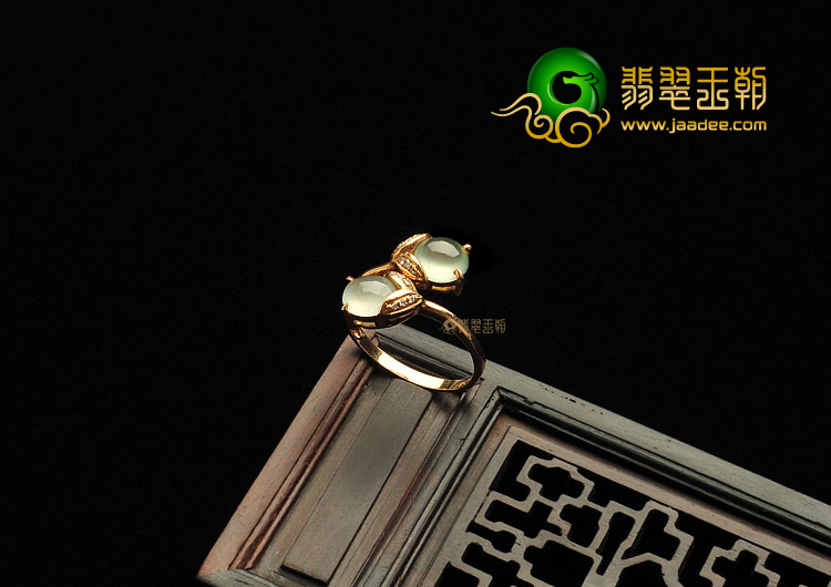 冰种淡晴水缅甸翡翠A货镶玫瑰金戒指(真钻)