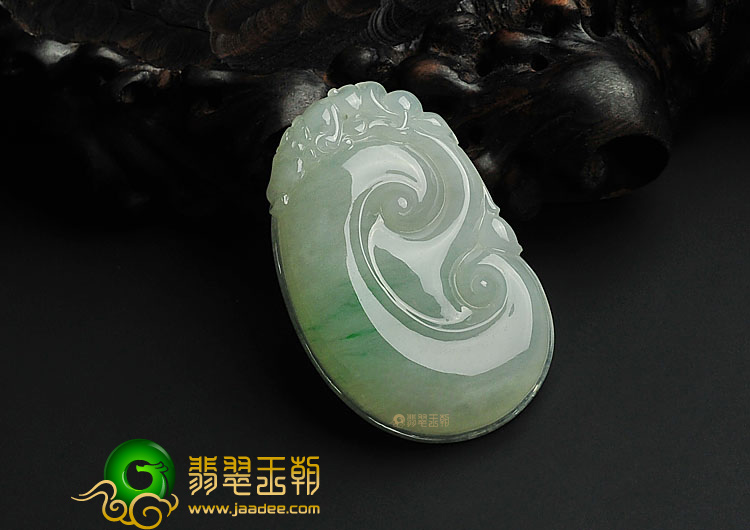 糯冰种略飘翠缅甸翡翠A货如意挂件