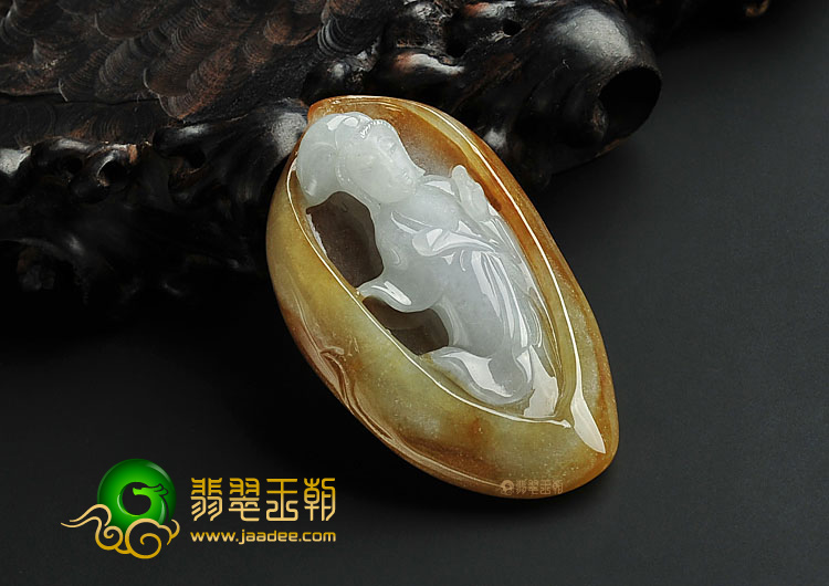 糯冰种褐黄翡缅甸翡翠A货站观音挂件