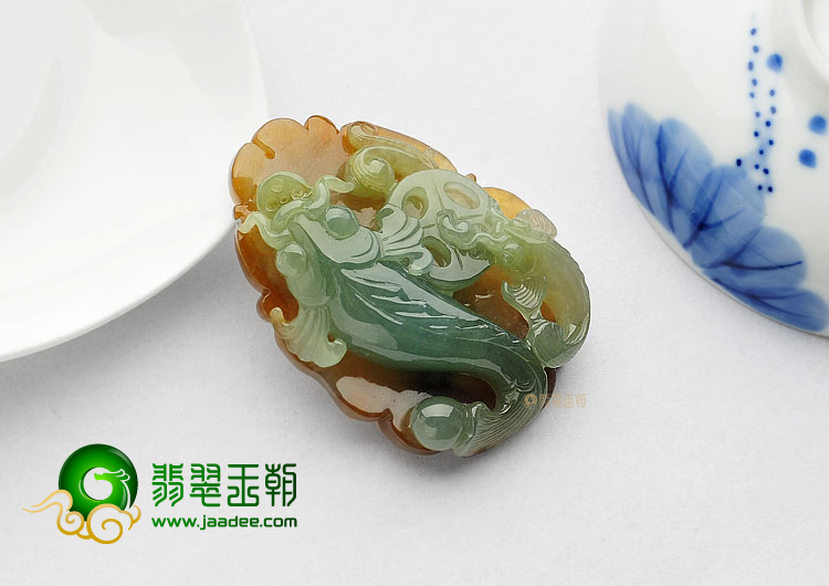 糯冰种晴水褐黄翡缅甸翡翠A货年年有余挂件