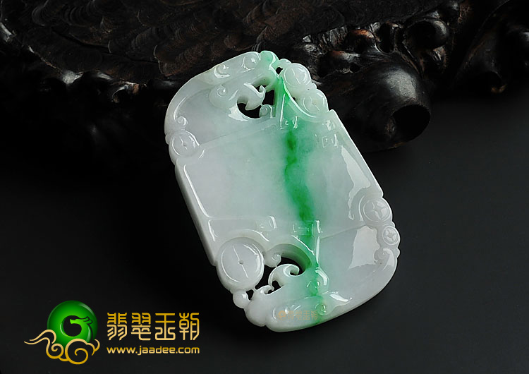 糯冰种飘翠缅甸翡翠A货仿古龙挂件