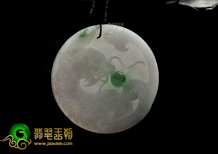 糯冰种飘花缅甸翡翠A货龙戏珠挂件