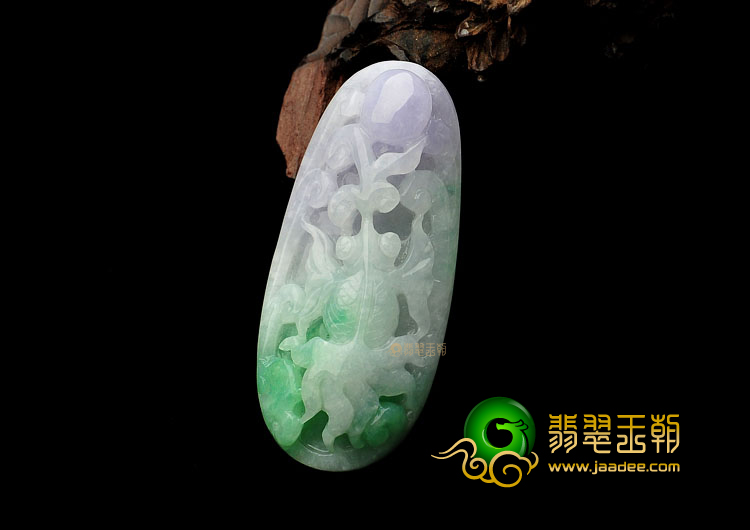 糯冰种春带彩缅甸翡翠A货年年有余挂件