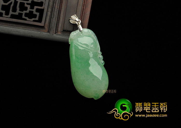 冰种飘花缅甸翡翠A货福瓜挂件