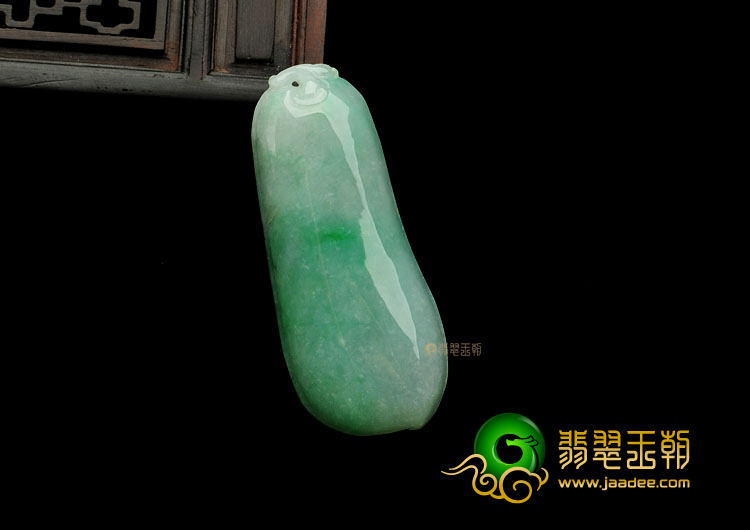 糯冰种飘花缅甸翡翠A货福瓜挂件