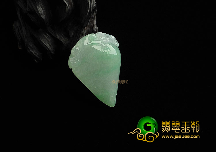 糯冰种晴水缅甸翡翠A货寿桃挂件