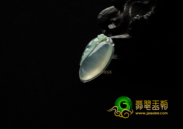 冰玻种晴水缅甸翡翠A货福瓜挂件