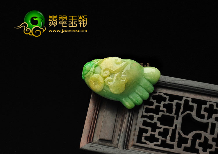 糯冰种黄加绿缅甸翡翠A货知足常乐挂件