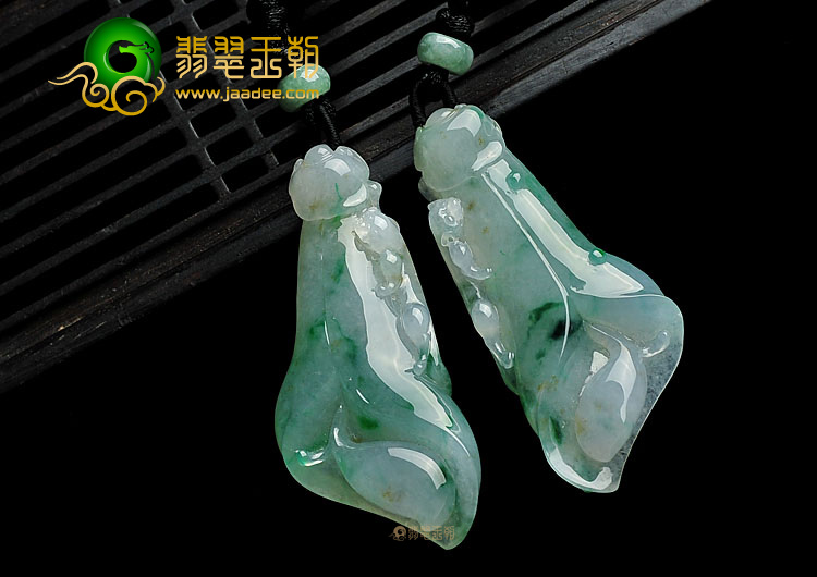 冰种飘花缅甸翡翠A货玉兰花挂件(一对)