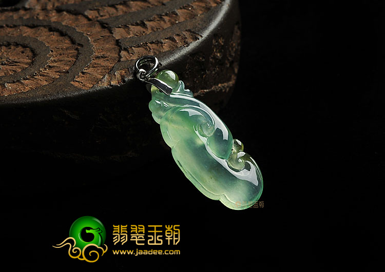 冰玻种绿晴水略带黄翡缅甸翡翠A货镶金扣如意挂件