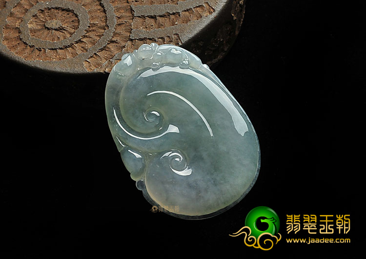 糯冰种晴水缅甸翡翠A货如意挂件